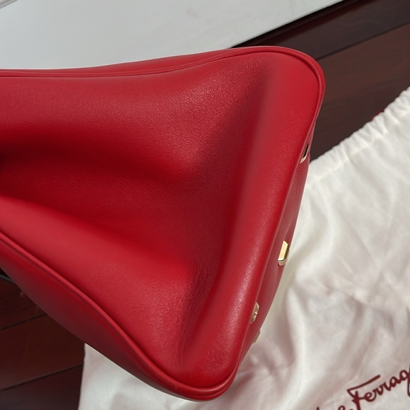 Salvatore Ferragamo Red Leather Studio Bag - Picture 6 of 13